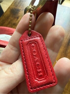 Coach Soho Red Leather Hobo Shoulder Bag Y2K Brass Hardware Zip Top Purse